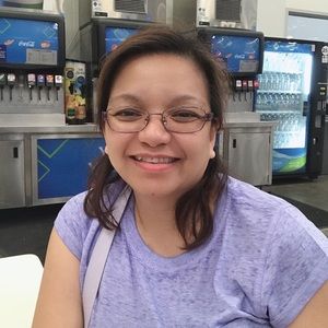 Meet your Posher, Lea